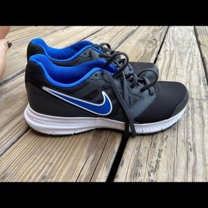 Never worn boys Nike shoes